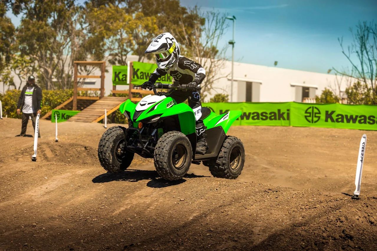 Kawasaki Kf X90 2023 Visuel 04
