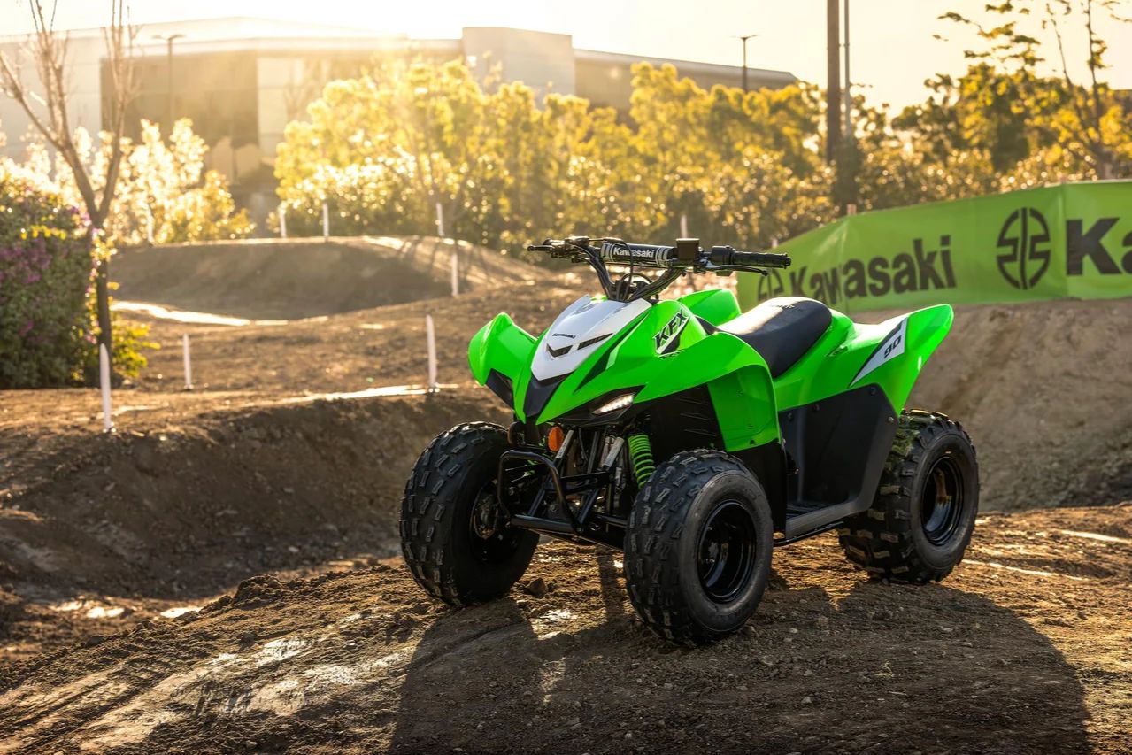 Kawasaki Kf X90 2023 Visuel 02